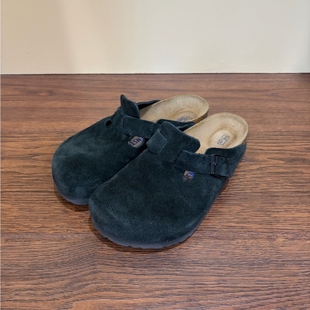 Birkenstock Suede Slip-On Clogs in Dark Green/Forest